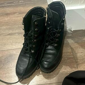Vince Camuto Leather boots. Size 9 womens. Only wore 2 times.